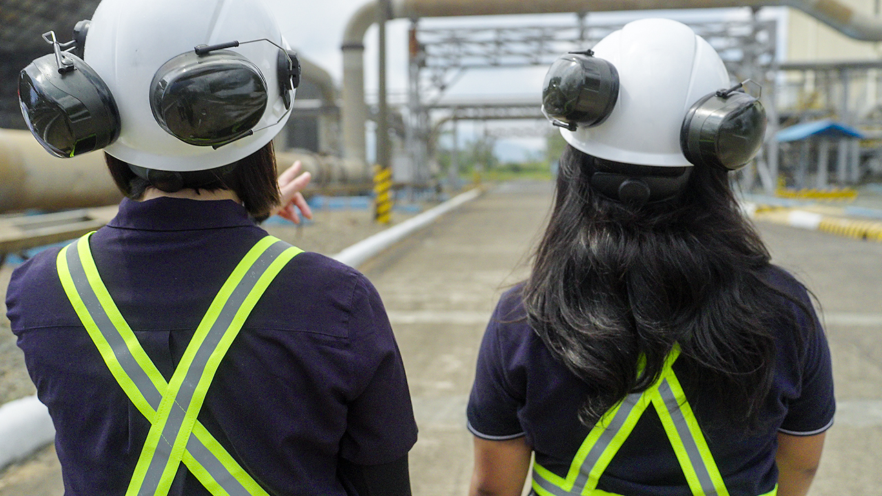 氣候行動 - Epson製造全面採用 100% 再生能源